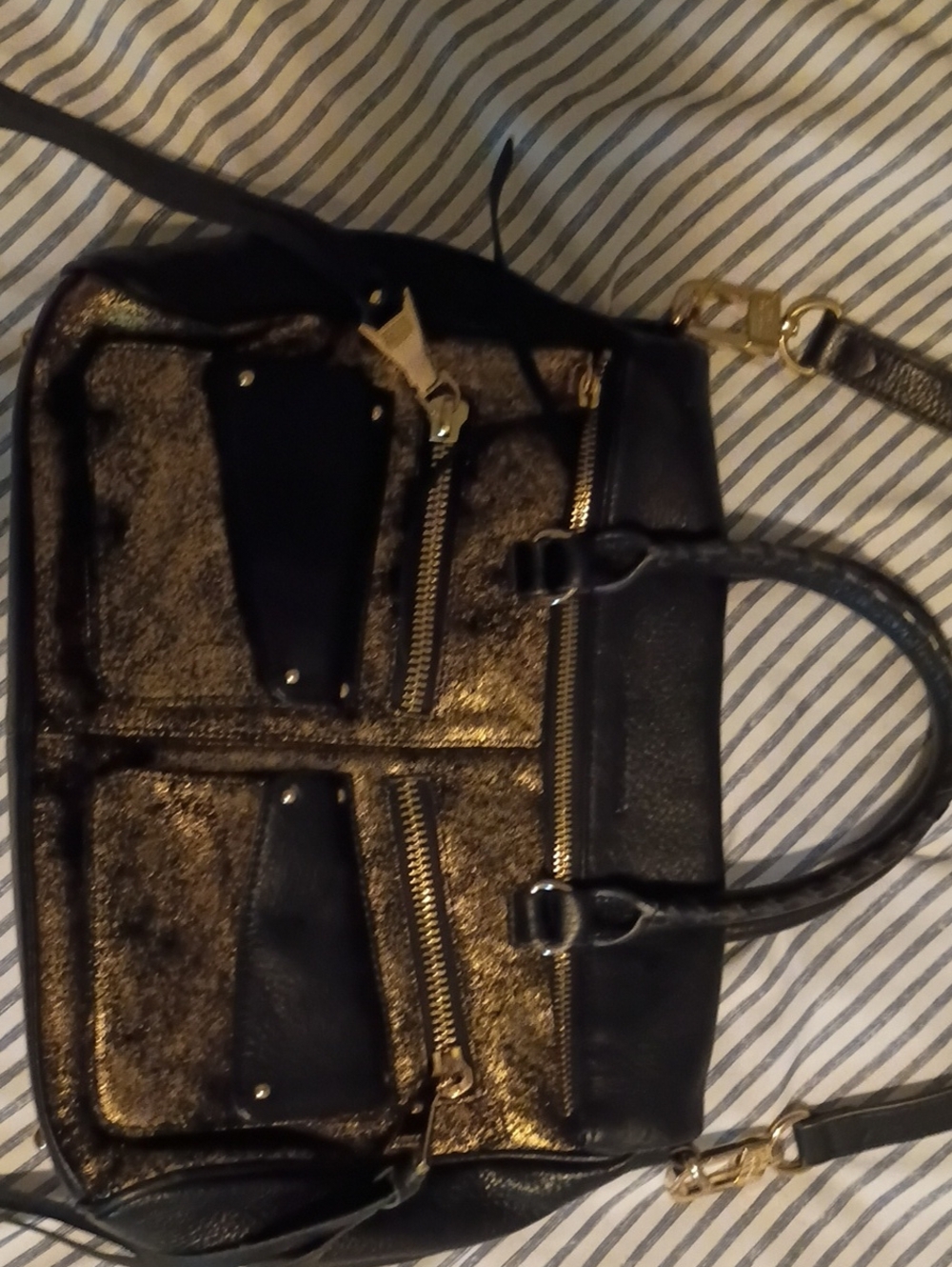 *NEW PRICE*Aimee Kestenberg Black and Gold Metallic Accent Satchel with Wristlet - Picture 11 of 13
